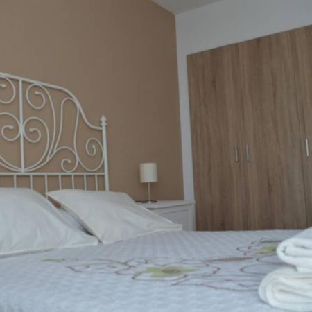 Apartamento Turistico Faro De Luno San Vicente De La Barquera Exteriör bild
